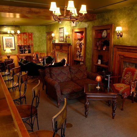 Lambertville House المطعم الصورة
